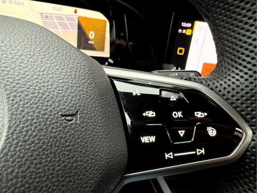 Volkswagen Golf Variant Variant 1.5 TSI R-Line NL. Auto, Camera, Trekhaak, Virt. Display ActivLease financial lease