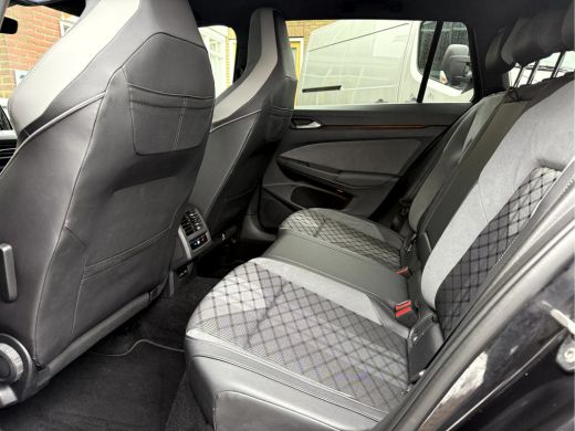 Volkswagen Golf Variant Variant 1.5 TSI R-Line NL. Auto, Camera, Trekhaak, Virt. Display ActivLease financial lease