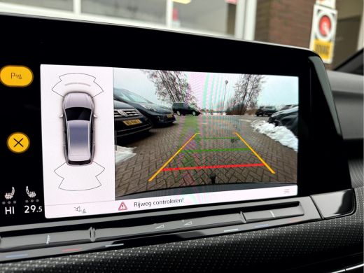 Volkswagen Golf Variant Variant 1.5 TSI R-Line NL. Auto, Camera, Trekhaak, Virt. Display ActivLease financial lease