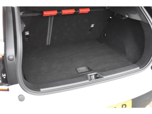 Volvo  EX30 Single Motor Extended Range Plus 69 kWh | BLIS | Achteruitrijcamera | Harman Kardon | ActivLease financial lease