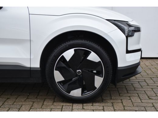Volvo  EX30 Single Motor Extended Range Plus 69 kWh | BLIS | Achteruitrijcamera | Harman Kardon | ActivLease financial lease