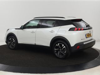 Peugeot e-2008 EV Allure 50 kWh | 3 Fase | Panoramadak | Adaptive cruise | Keyless | Camera | Carplay | Half led...