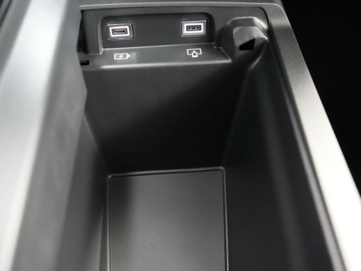 Peugeot 5008 GT Exclusive - Elektrisch | Adaptieve cruise control met Stop&Go functie | LED 3D-achterlichten |... ActivLease financial lease