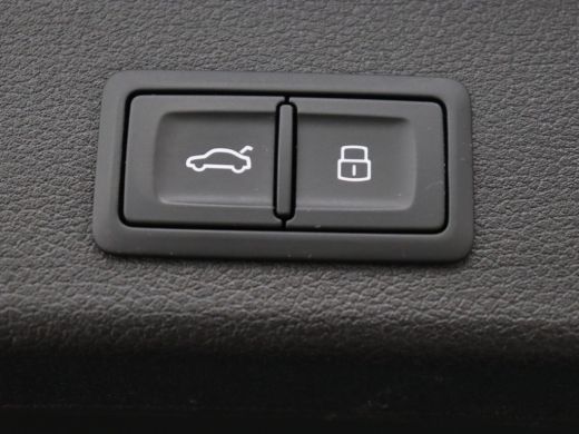 Audi A4 35 TFSI Business Edition | Leder | Stoelverwarming | Adaptive cruise | Virtual Cockpit | Sportsto... ActivLease financial lease