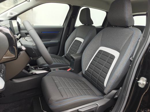 Citroën &euml;-C3 Plus 113pk Comfort Range 44 kWh | Airco | Apple Carplay/Android Auto|telefoonintegratie premium |... ActivLease financial lease