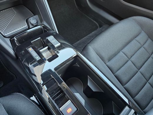 Citroën &euml;-C4 Citroen &Euml;-C4 Business 156pk Extended range 54 kWh Stoelverwarming | Voorruit Verwarming | Adaptiv... ActivLease financial lease