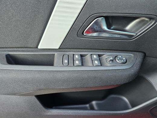 Citroën &euml;-C4 Citroen &Euml;-C4 Business 156pk Extended range 54 kWh Stoelverwarming | Voorruit Verwarming | Adaptiv... ActivLease financial lease