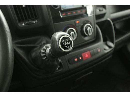 Citroën Jumper 2.0 BlueHDi L2H2 | Euro6 | Airco | Cruise | 3-Zits | Trekhaak | Elektrpakket ActivLease financial lease