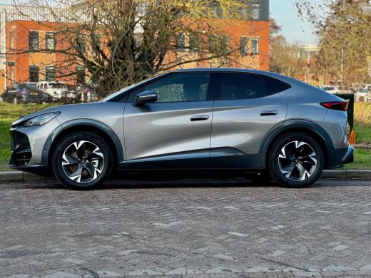 CUPRA Tavascan 82kWh 286pk Business | Keyless | Elektrische achterklep | Extra getint glas ActivLease financial lease