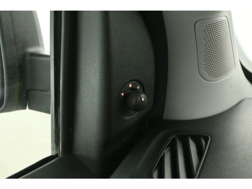 Fiat Dobl&ograve; 1.6 MJ 105PK L2H1 Maxi | Euro6 | Airco | Cruise | 3-Zits | Navi | Trekhaak ActivLease financial lease