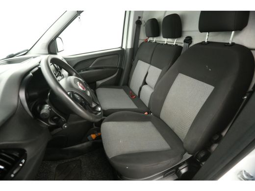 Fiat Dobl&ograve; 1.6 MJ 105PK L2H1 Maxi | Euro6 | Airco | Cruise | 3-Zits | Navi | Trekhaak ActivLease financial lease