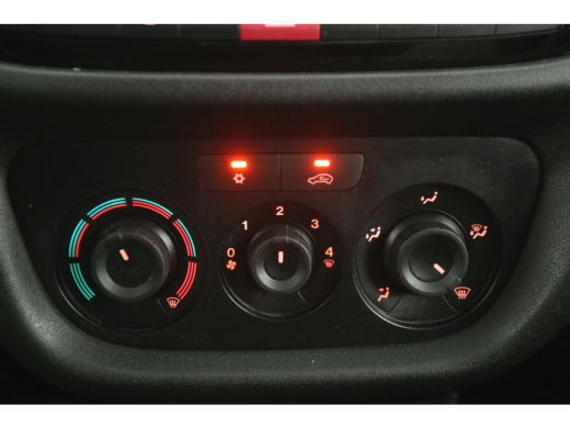 Fiat Dobl&ograve; 1.6 MJ ECO JET 105PK | Euro6 | 3-Zits | Airco | Cruise | Trekhaak | Navigatie ActivLease financial lease