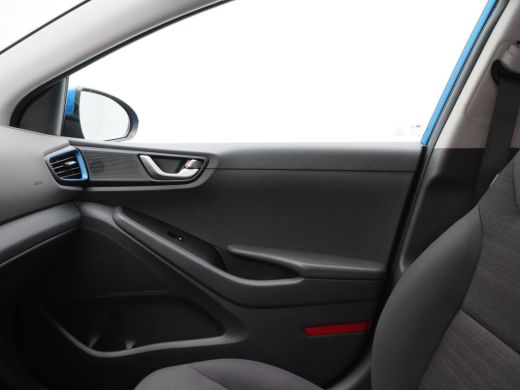 Hyundai IONIQ 1.6 GDi i-Motion 141 Pk | LED | Adaptive Cruise | Achteruitrijcamera | Climate Control | Bluetoot... ActivLease financial lease