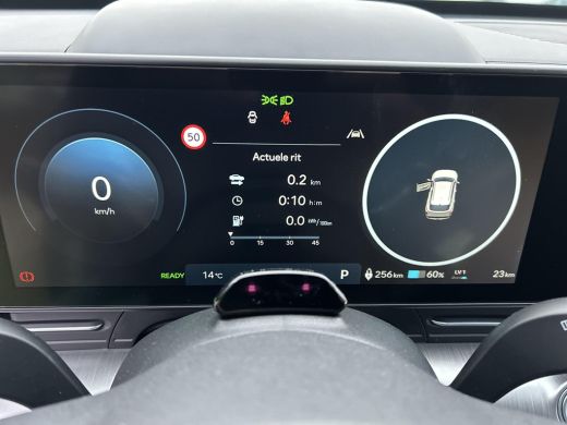 Hyundai Kona Comfort Smart 65.4 kWh | &euro;7.500,- Korting! | Climate / Cruise Control | Navigatiesysteem | Achter... ActivLease financial lease