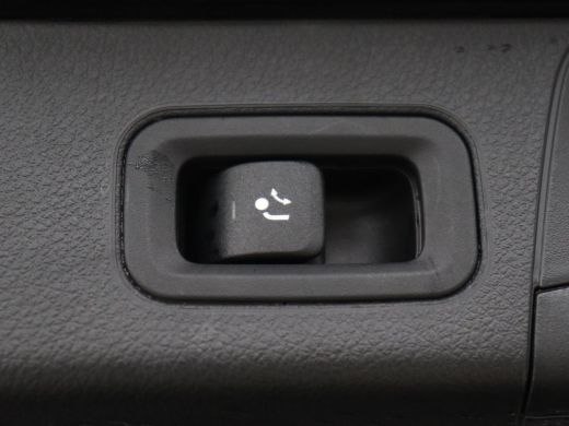 Mercedes-Benz B-Klasse 250e AMG | Trekhaak | Carplay | Stoelverwarming | Leder/Alcantara | Camera | Widescreen | Full LE... ActivLease financial lease