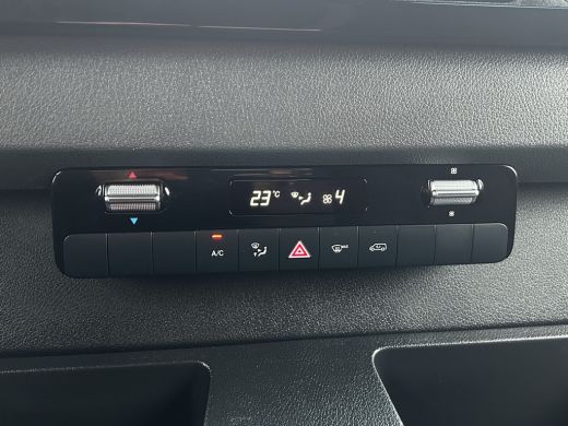 Mercedes-Benz Sprinter 317 CDI AUTOMAAT FACE-LIFT 3.5T RWD / L2H2 / *** 9.061 KM !!*** / LED / STOELVERW / DODEHOEK / MB... ActivLease financial lease