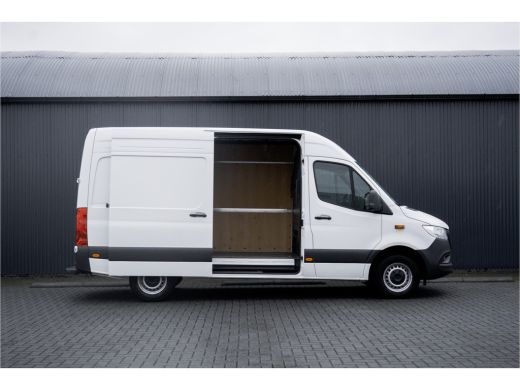 Mercedes-Benz Sprinter 317 CDI L2H2 | Mbux | Facelift | Navi | Camera | Adapt.Cruise | Automaat ActivLease financial lease