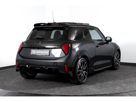 Mini 3-Deurs 2.0 Cooper S John Cooper Works XL | S/K Panodak | Dig. Cockpit | Adapt. Cruise | Elek. Stoelen-+m... ActivLease financial lease