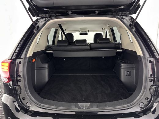 Mitsubishi Outlander 2.4 PHEV Intense (INCL.BTW) *PANO | LEATHER-MICROFIBRE | LED-LIGHTS | KEYLESS | CAMERA | HEATED-C... ActivLease financial lease