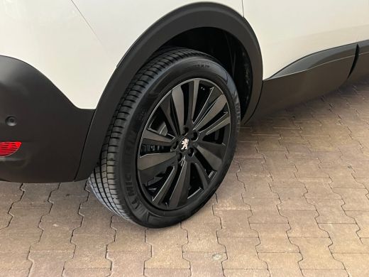 Peugeot 5008 1.2 Hybrid GT Navigatie | Panoramadak | Climate | Stoelverwarming | Apple Carplay/Android Auto | ... ActivLease financial lease