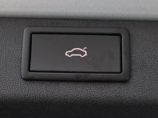 Skoda Enyaq iV 80 | Stoelverwarming | Trekhaak | Adaptive cruise | Camera | Sfeerverlichting | Keyless | Side As... ActivLease financial lease