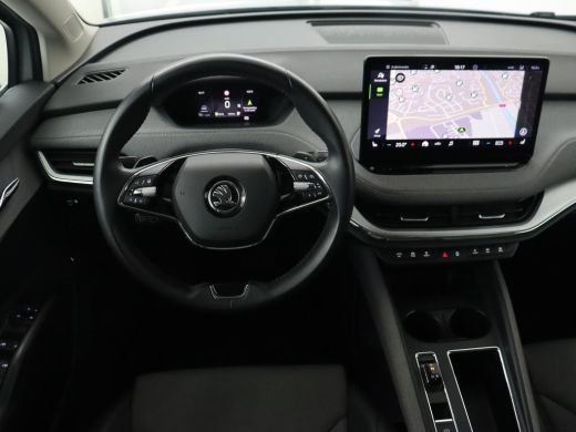 Skoda Enyaq iV 80 | Stoelverwarming | Trekhaak | Adaptive cruise | Camera | Sfeerverlichting | Keyless | Side As... ActivLease financial lease