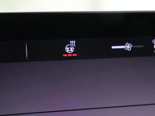 Skoda Enyaq iV 80 | Stoelverwarming | Trekhaak | Adaptive cruise | Camera | Sfeerverlichting | Keyless | Side As... ActivLease financial lease