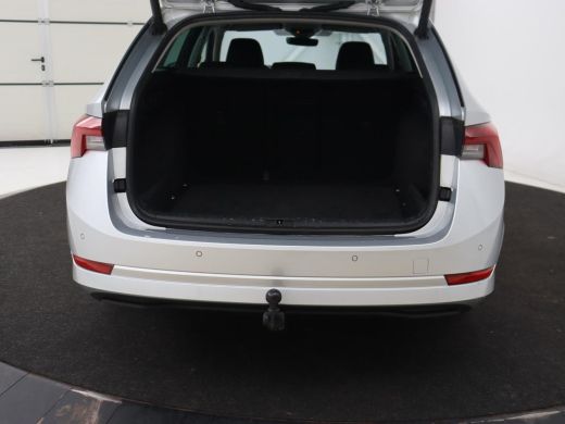 Skoda Octavia 1.0 e-TSI Business Edition Plus | Trekhaak | Stoelverwarming | Adaptive cruise | Sfeerverlichting... ActivLease financial lease