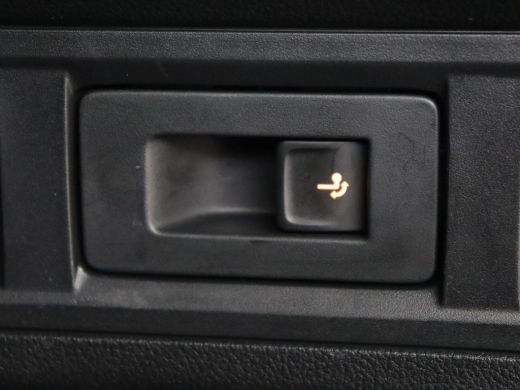 Skoda Octavia 1.0 TSI Business Edition Plus | Stoelverwarming | Adaptive cruise | Trekhaak | Carplay | Sfeerver... ActivLease financial lease