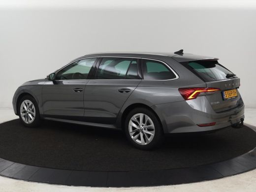 Skoda Octavia 1.0 TSI Business Edition Plus | Stoelverwarming | Adaptive cruise | Trekhaak | Carplay | Sfeerver... ActivLease financial lease