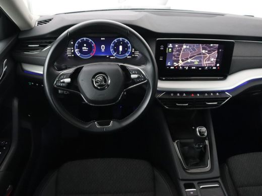 Skoda Octavia 1.0 TSI Business Edition Plus | Stoelverwarming | Adaptive cruise | Trekhaak | Carplay | Sfeerver... ActivLease financial lease