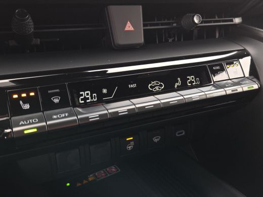 Toyota C-HR 2.0 Plug-in Hybrid 220 First Edition | Apple CarPlay | Rijklaar incl. garantie | ActivLease financial lease