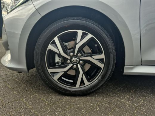 Toyota Yaris 1.5 Hybrid 115 Dynamic | Navigatie | Apple CarPlay/Android auto | Achteruitrijcamera | Comfort Pack ActivLease financial lease