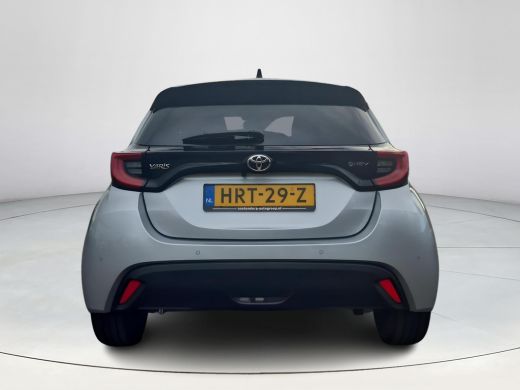 Toyota Yaris 1.5 Hybrid 115 Dynamic | Navigatie | Apple CarPlay/Android auto | Achteruitrijcamera | Comfort Pack ActivLease financial lease