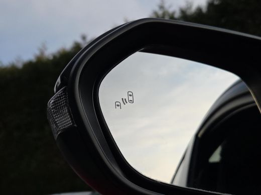 Toyota Yaris 1.5 Hybrid Executive | Panorama | Head Up | Apple CarPlay | Rijklaar incl. garantie | ActivLease financial lease