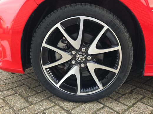 Toyota Yaris 1.5 Hybrid Executive | Panorama | Head Up | Apple CarPlay | Rijklaar incl. garantie | ActivLease financial lease