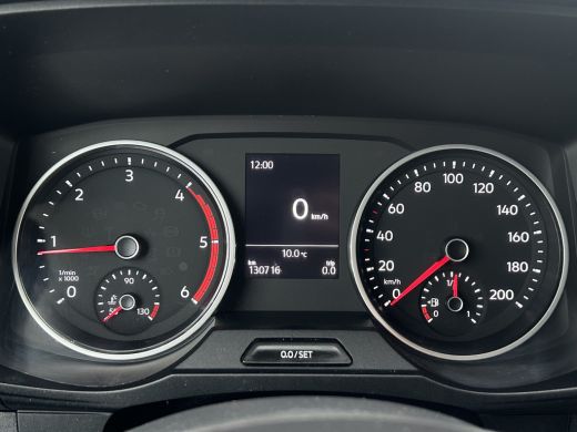 Volkswagen Crafter 35 2.0 TDI 140 PK HIGHLINE / L3H3 / 1e EIG. / TREKHAAK / AIRCO / CRUISE / BLUETOOTH / 6-BAK ActivLease financial lease