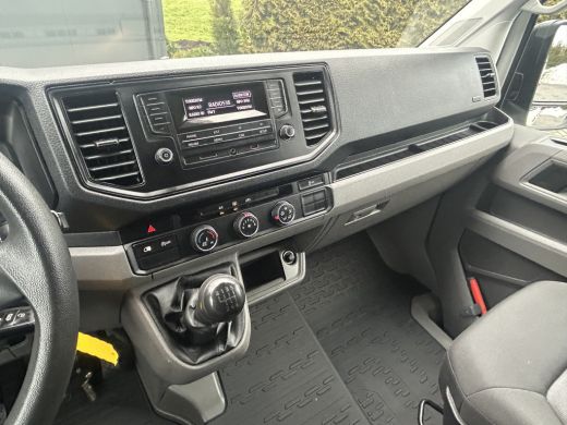 Volkswagen Crafter 35 2.0 TDI 140 PK HIGHLINE / L3H3 / 1e EIG. / TREKHAAK / AIRCO / CRUISE / BLUETOOTH / 6-BAK ActivLease financial lease