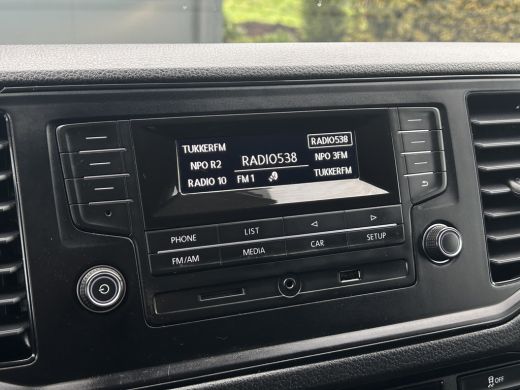 Volkswagen Crafter 35 2.0 TDI 140 PK HIGHLINE / L3H3 / 1e EIG. / TREKHAAK / AIRCO / CRUISE / BLUETOOTH / 6-BAK ActivLease financial lease