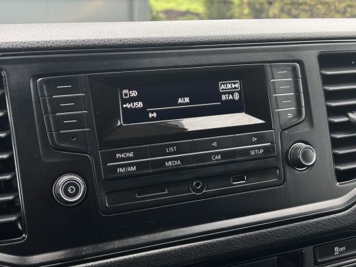 Volkswagen Crafter 35 2.0 TDI 140 PK HIGHLINE / L3H3 / 1e EIG. / TREKHAAK / AIRCO / CRUISE / BLUETOOTH / 6-BAK ActivLease financial lease