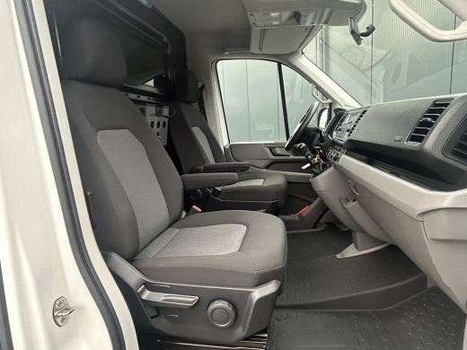 Volkswagen Crafter 35 2.0 TDI 140 PK HIGHLINE / L3H3 / 1e EIG. / TREKHAAK / AIRCO / CRUISE / BLUETOOTH / 6-BAK ActivLease financial lease