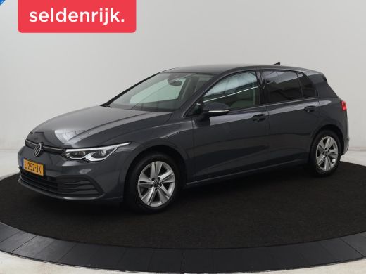 Volkswagen Golf 1.5 TSI Life Business | Matrix LED | Camera | Massage | Carplay | Keyless | Memory | Navigatie | ...