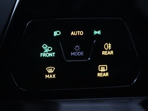 Volkswagen Golf 1.5 TSI Life Business | Matrix LED | Camera | Massage | Carplay | Keyless | Memory | Navigatie | ... ActivLease financial lease