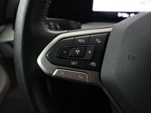 Volkswagen Golf 1.5 TSI Life Business | Matrix LED | Camera | Massage | Carplay | Keyless | Memory | Navigatie | ... ActivLease financial lease