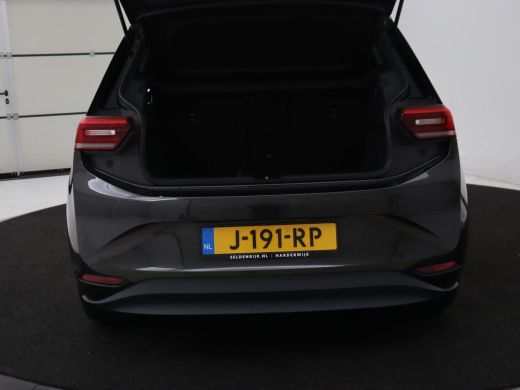 Volkswagen ID.3 First Plus 58 kWh | Stoelverwarming | Matrix LED | Adaptive cruise | Camera | Carplay | Keyless |... ActivLease financial lease