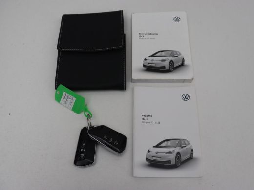 Volkswagen ID.3 First Plus 58 kWh | Stoelverwarming | Matrix LED | Adaptive cruise | Camera | Carplay | Keyless |... ActivLease financial lease