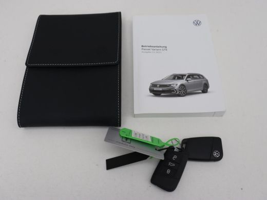 Volkswagen Passat 1.4 TSI PHEV GTE | Stoelverwarming | Virtual Cockpit | Adaptive cruise | Massage | Matrix LED | C... ActivLease financial lease