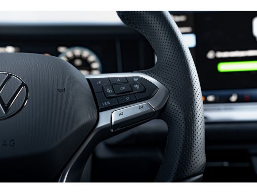 Volkswagen Tayron 1.5 TSI eHybrid 204pk R-Line | Trekhaak | Head-Up | 360 Camera | Stoelmassage & Verwarming | 19" ActivLease financial lease