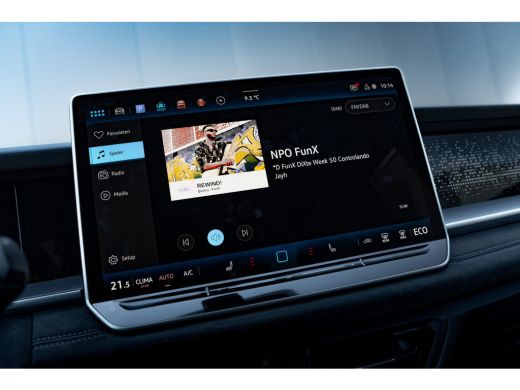 Volkswagen Tayron 1.5 TSI eHybrid 204pk R-Line | Trekhaak | Head-Up | 360 Camera | Stoelmassage & Verwarming | 19" ActivLease financial lease