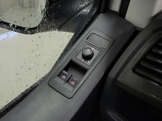 Volkswagen Transporter 2.0TDI 150pk L2/H1 Automaat Euro 6! ActivLease financial lease